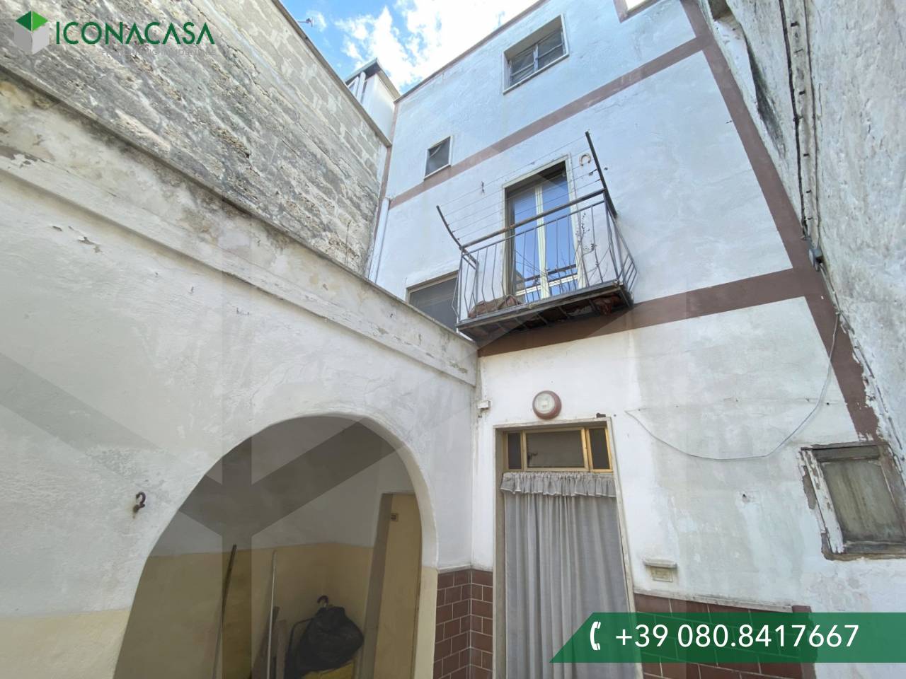 3غرفة شقة في Noicattaro, Italy رقم 17072