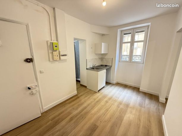 1 bedroom Apartment in Aubervilliers, France No. 357073
