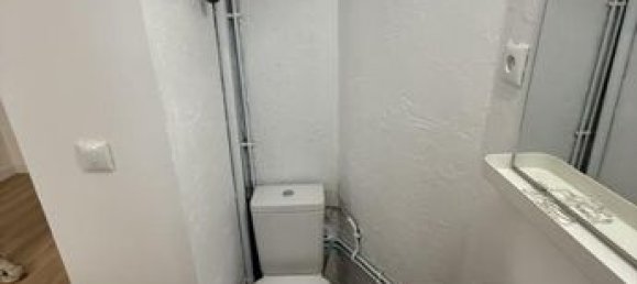 1 bedroom Apartment in Aubervilliers, France No. 357073 8