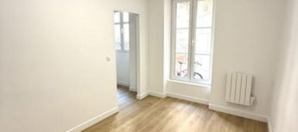 1 bedroom Apartment in Aubervilliers, France No. 357073 4