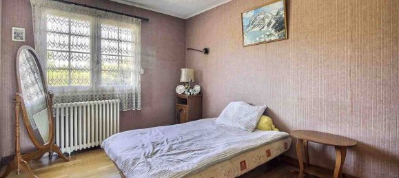 3 bedrooms House in Montcresson, France No. 316081 8