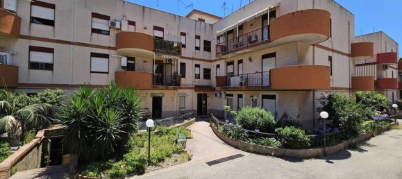 3غرفة شقة في Messina, Italy رقم 146344 2