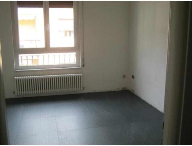 3 rooms Apartment in Vicenza, Italy No. 251288