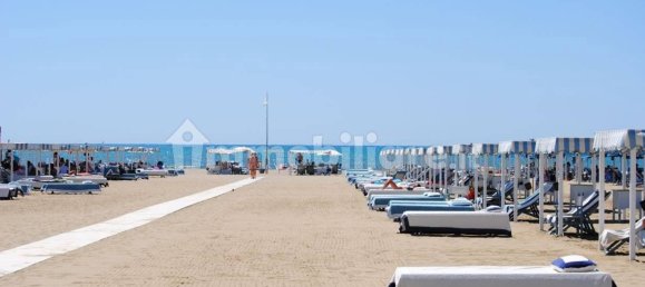 Квартира с 3 спальнями в Камайоре, Италия № 40646 11