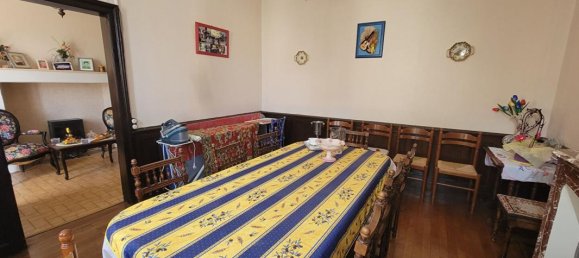 5 Schlafzimmer Haus in Betz-le-Chateau, France, Nr. 248183 8