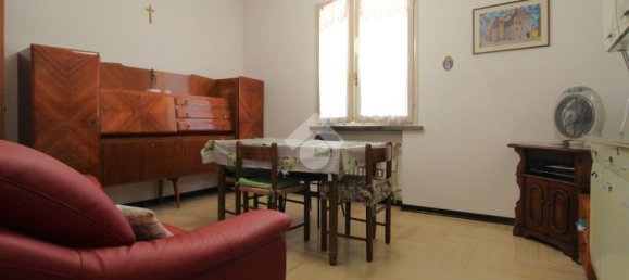 5 bedrooms Villa in Bagnolo in Piano, Italy No. 297386 11