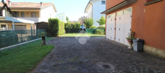 5 bedrooms Villa in Bagnolo in Piano, Italy No. 297386 43