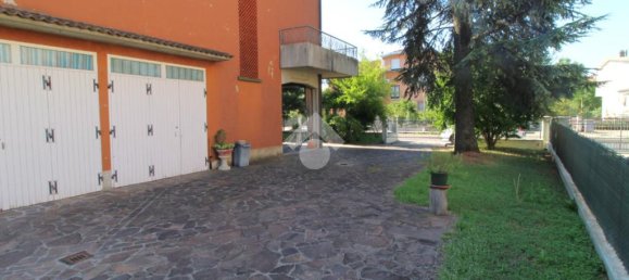 5 bedrooms Villa in Bagnolo in Piano, Italy No. 297386 45