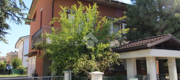5 bedrooms Villa in Bagnolo in Piano, Italy No. 297386 42