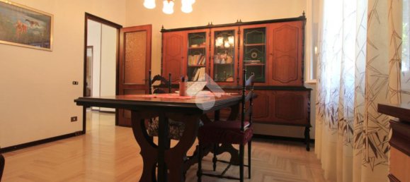 5 bedrooms Villa in Bagnolo in Piano, Italy No. 297386 6