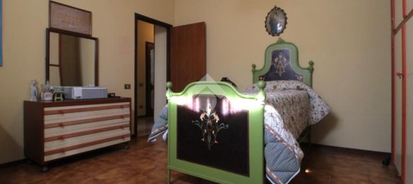 5 bedrooms Villa in Bagnolo in Piano, Italy No. 297386 32