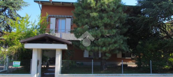 5 bedrooms Villa in Bagnolo in Piano, Italy No. 297386 44