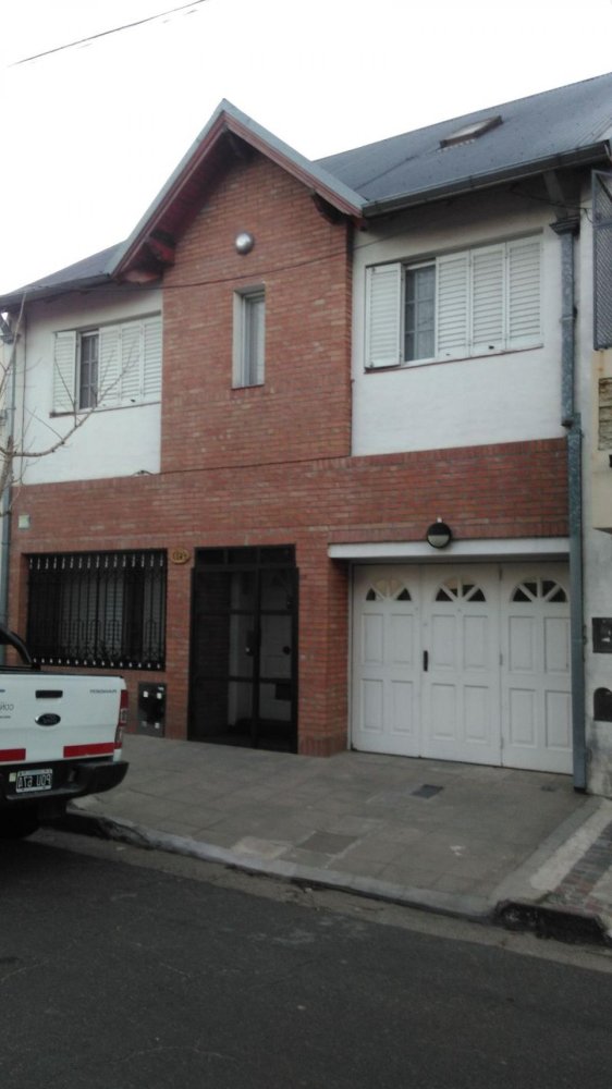 4 bedrooms House in Quilmes, Argentina No. 1984