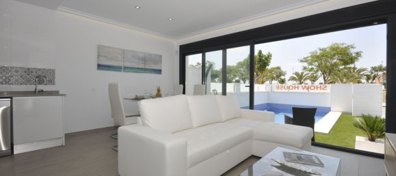 2 Schlafzimmer Villa in Pilar de la Horadada, Spain, Nr. 9061 4