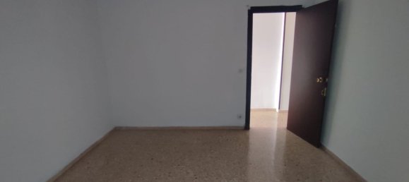 Apartamento de 3 dormitorios en Zaragoza, Spain No. 162268 23