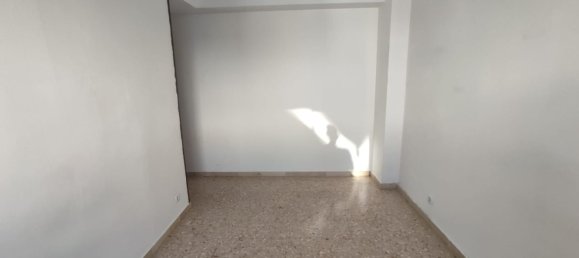 Apartamento de 3 dormitorios en Zaragoza, Spain No. 162268 28