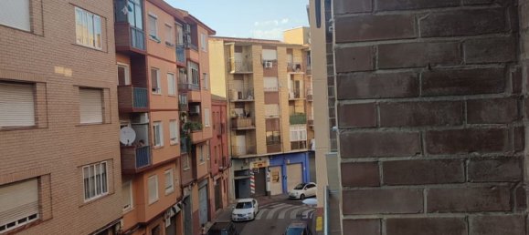 Apartamento de 3 dormitorios en Zaragoza, Spain No. 162268 8