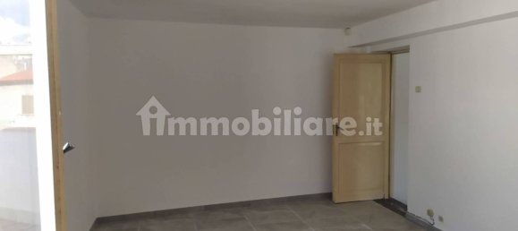 2 bedrooms Apartment in Scafa, Italy No. 116556 8