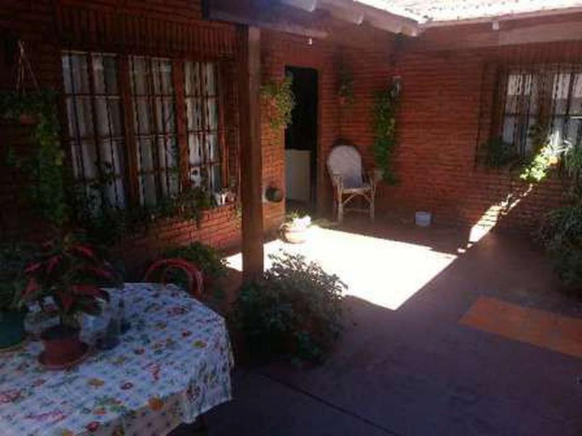 Casa T3 em Moron, Argentina N.º 19027