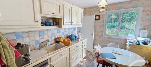 6 bedrooms House in Appoigny, France No. 312400 4