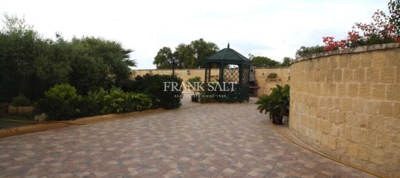 1 bedroom Apartment in Marsaskala, Malta No. 6348 2