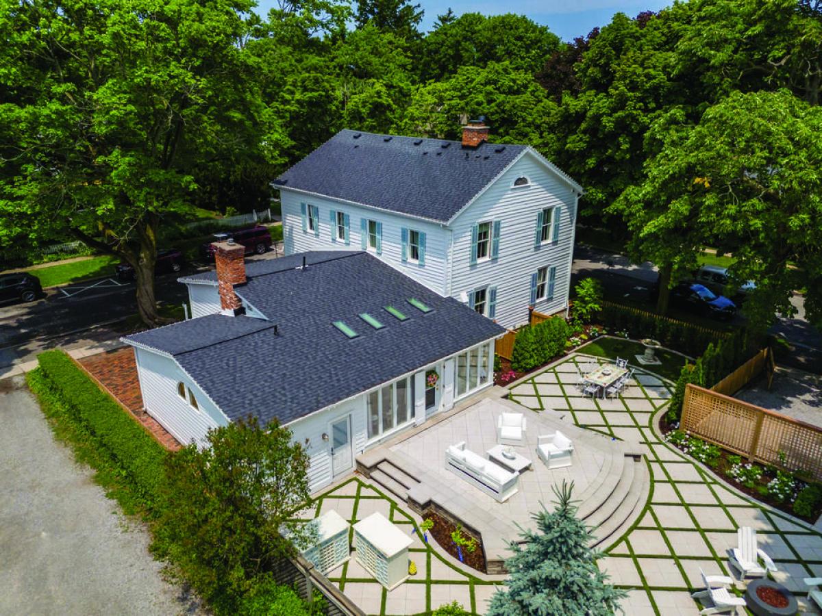 4 bedrooms House in Niagara-on-the-Lake, Canada No. 952