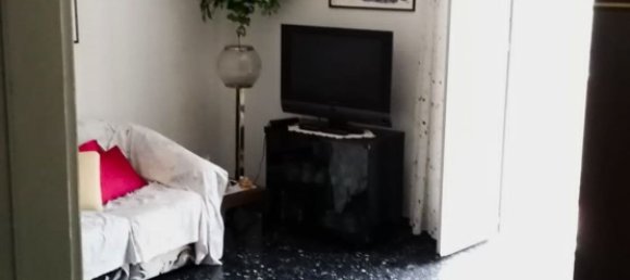 5-salle Appartement à Taranto, Italy No. 254924 5