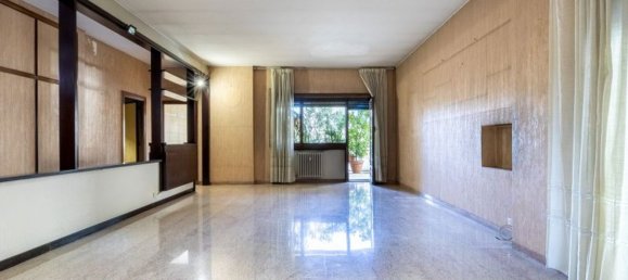 5 rooms Apartment in Rome, Italy No. 221141 15