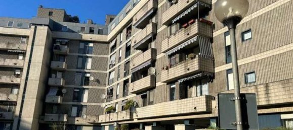 Apartamento de 4 divisões em Rho, Italy N.º 331513 4