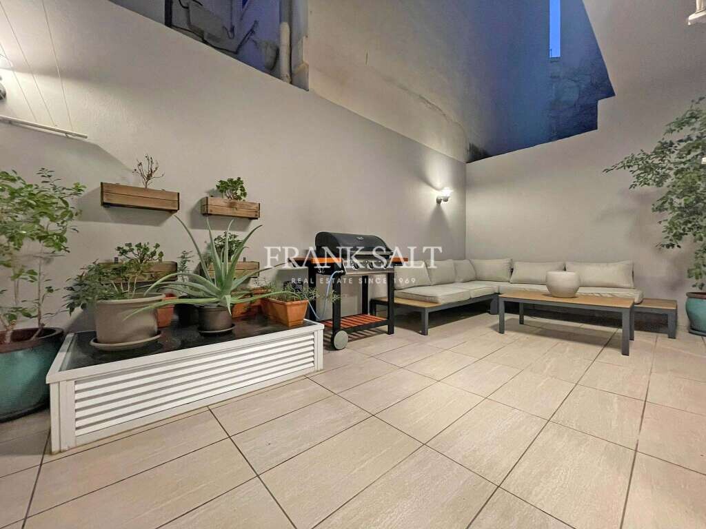 2 غرف نوم شقة في Ta' Xbiex, Malta رقم 4571