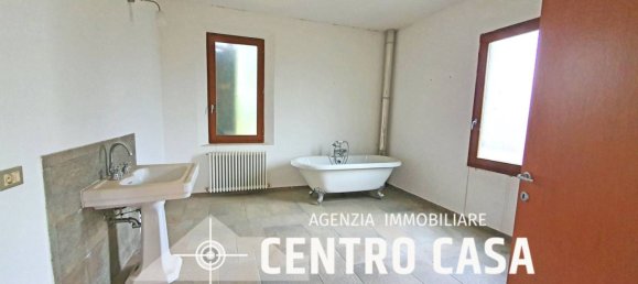 Casa de 5 dormitorios en Lugo, Italy No. 152262 15