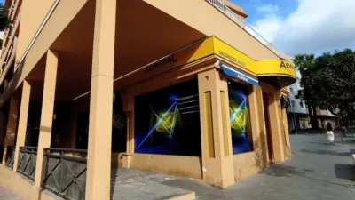 Gewerbliche Immobilie in Estepona, Spain 90m², Nr. 181648