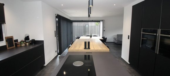 3 bedrooms House in Phalempin, France No. 362620 4