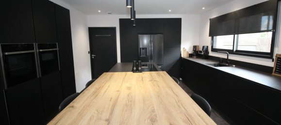 3 bedrooms House in Phalempin, France No. 362620 5