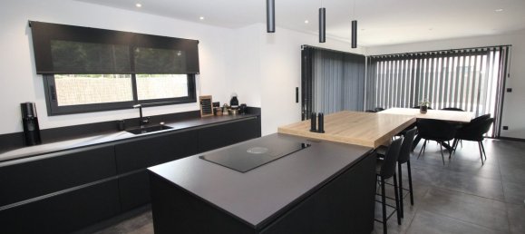 3 bedrooms House in Phalempin, France No. 362620 3