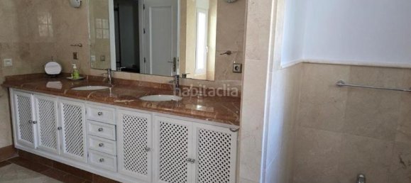 4 Schlafzimmer Villa in Marbella, Spain, Nr. 62682 8
