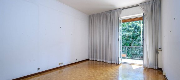 2 Schlafzimmer Wohnung in Genoa, Italy, Nr. 337248 5