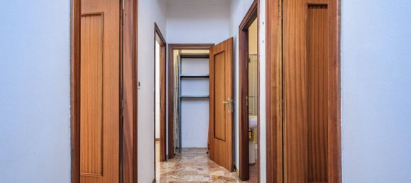 2 Schlafzimmer Wohnung in Genoa, Italy, Nr. 337248 20