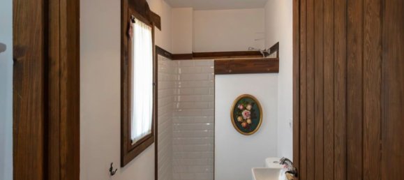 Casa de 4 dormitorios en León, Spain No. 153889 30