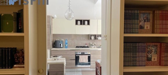 Apartamento de 2 dormitorios en Cosenza, Italy No. 41573 19