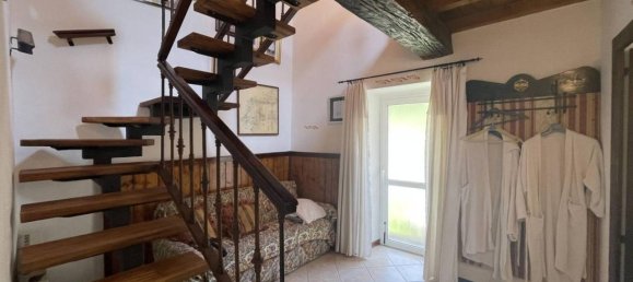 3 rooms House in Bardi, Italy No. 70443 8
