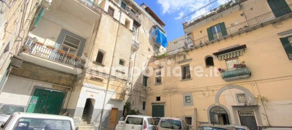 1 chambre Appartement à Naples, Italy No. 319856 3