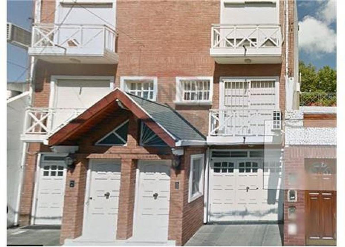 3 bedrooms House in Buenos Aires, Argentina No. 73123