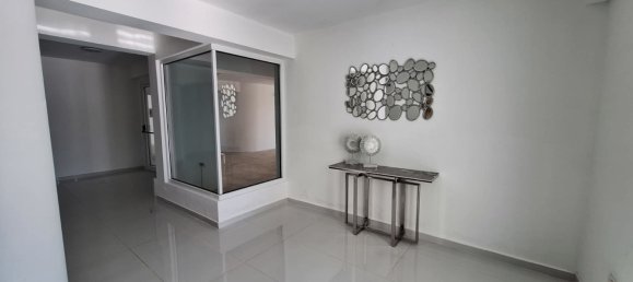 Apartamento T2 em Larnaca, Cyprus N.º 26078 16