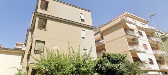 2 bedrooms Building in Città Sant'Angelo, Italy No. 339728 2