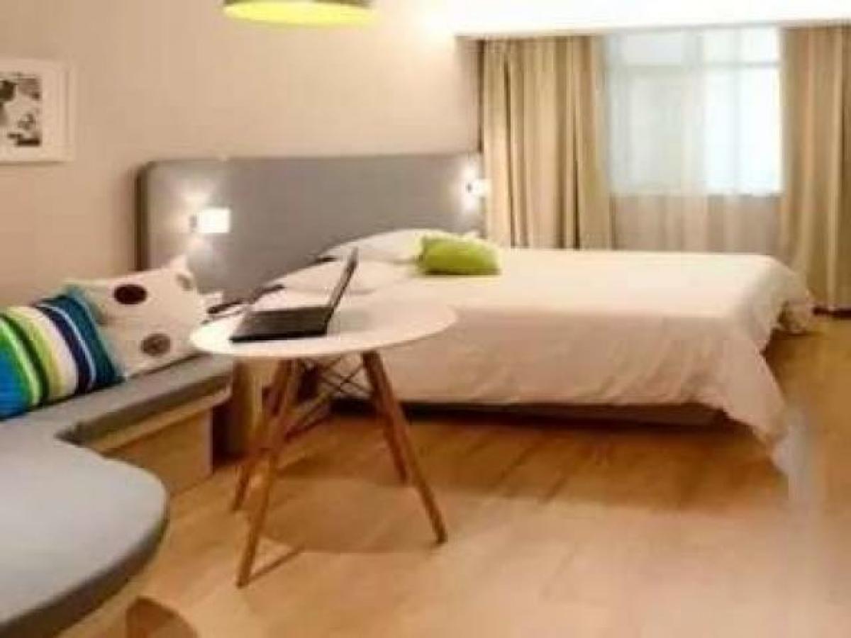 3 bedrooms House in Gurgaon, India No. 14819