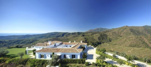 Villa de 5 dormitorios en Marbella, Spain No. 121007 42