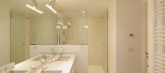 Villa de 5 dormitorios en Marbella, Spain No. 121007 18