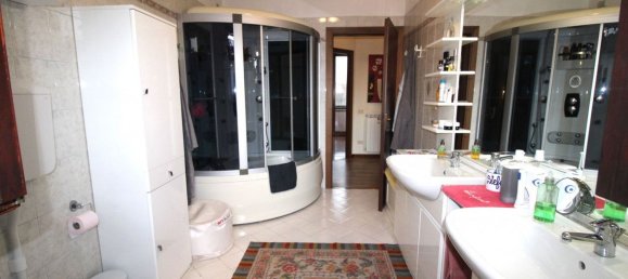 4غرفة منزل في Biassono, Italy رقم 187112 64