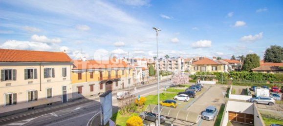 2 bedrooms Apartment in Magenta, Italy No. 15232 6